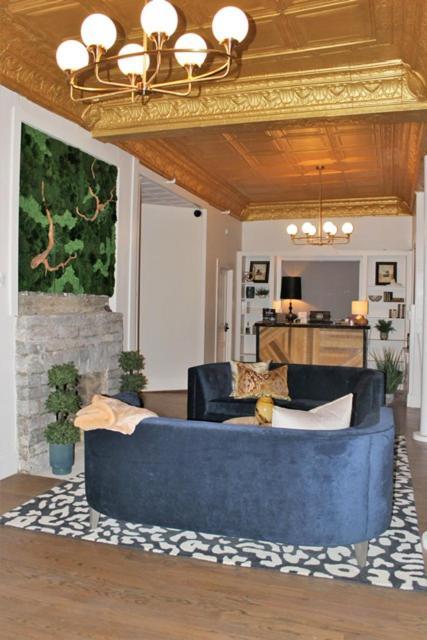 Augusta Guest House Bagian luar foto